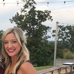 Meet your Posher, Brooke